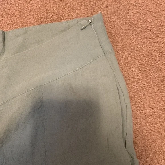 Pants - Picture 3 of 4